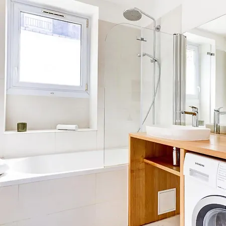 Apartment Serenty - 2br - Montmartre & Moulin Rouge